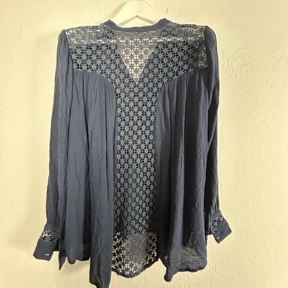 Free People Womens Navy Blue Lace-Back Button-Up Blouse Top Small Long Sleeve - Picture 2 of 7